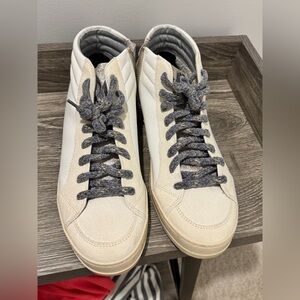 P448 size 43 White and Gray High-Top Sneakers